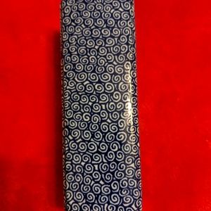 Tiffany and Co Vines square vase in pretty blue like new